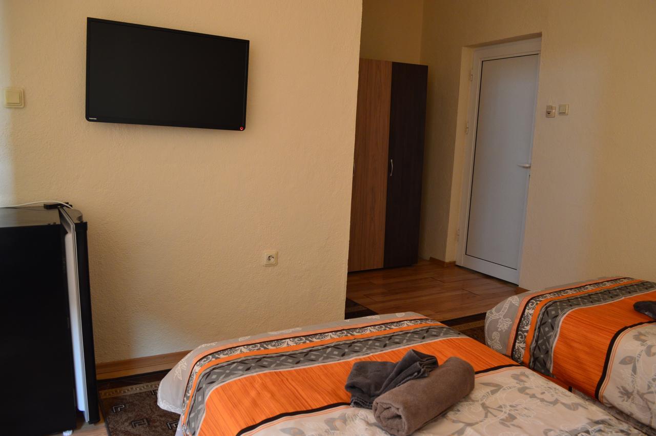 Dionis Hotel Petrich  Exterior photo