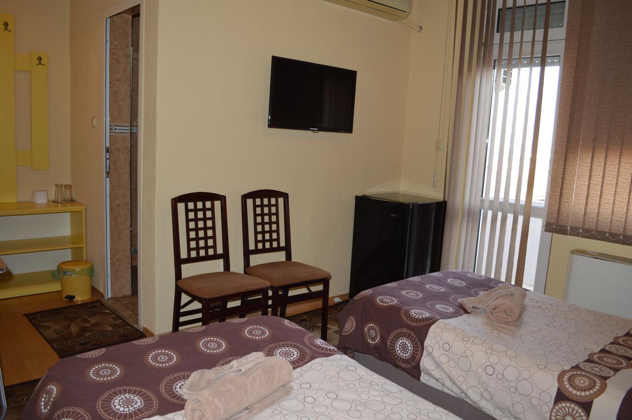 Dionis Hotel Petrich  Exterior photo